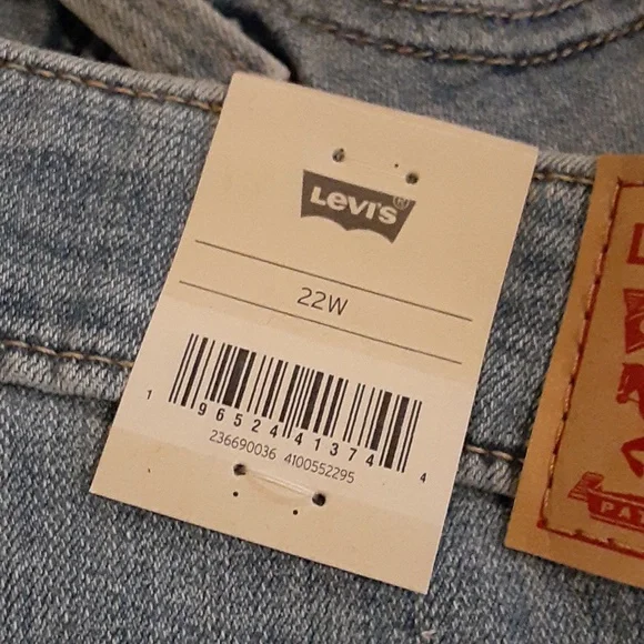 Levi's Women's Denim Mid Length Shorts Size 22W - Picture 8 of 8